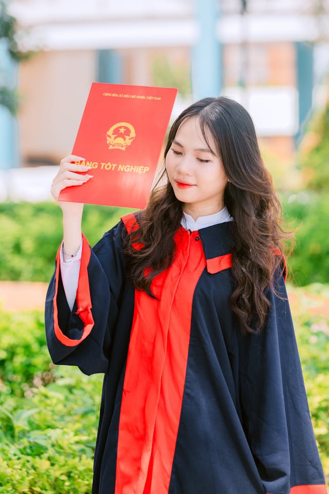 虛假畢業(yè)證導(dǎo)致勞動(dòng)合同無效